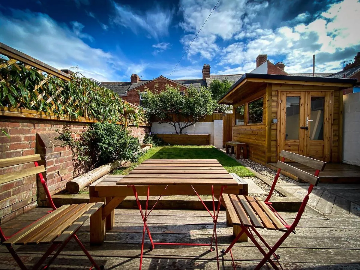 Nomi Homes - Powderham - Exeter - Uni - Free Parking - Central Holiday home