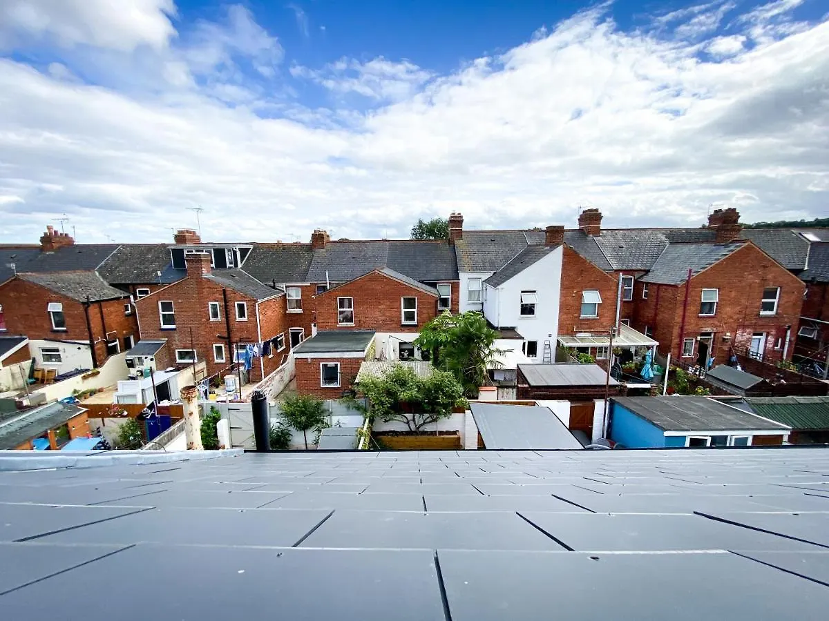 Nomi Homes - Powderham - Exeter - Uni - Free Parking - Central Holiday home