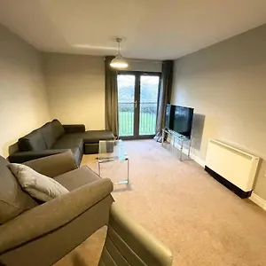  Apartment Centre Deluxe: Spacious 1-bed With Flexible Sleeping & Free Parking United Kingdom